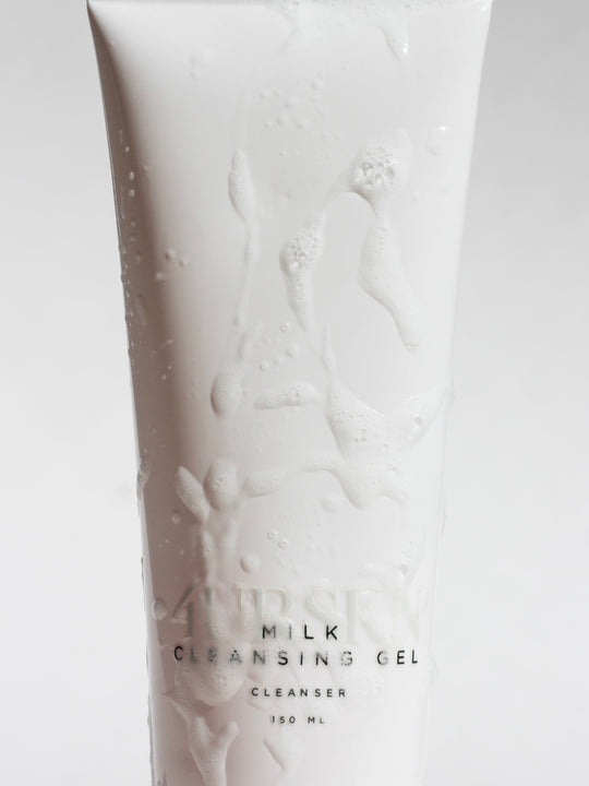 MILK CLEANSING GEL